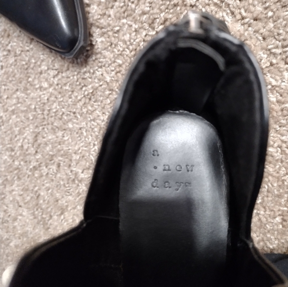 A New Day Beatrix Cut Heeled Booties - Picture 7 of 12